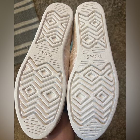TOMS women’s flat slip on shoes size 8.5 - Picture 4 of 4